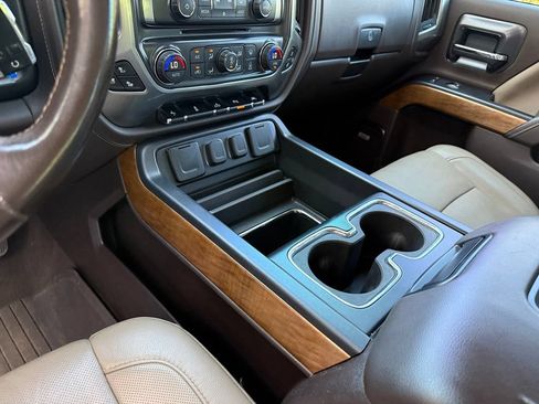 Used 2018 Chevrolet Silverado 1500 LTZ w/ Sport Package AWD/4WD image 13