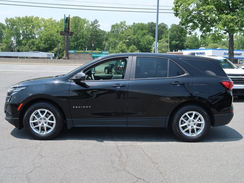 Used 2023 Chevrolet Equinox LS w/ LS Convenience Package FWD image 7
