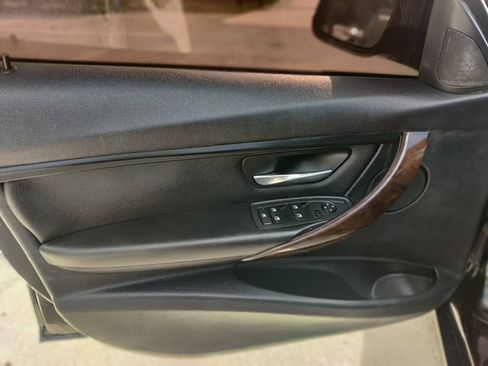 Used 2014 BMW 320i Sedan RWD image 22