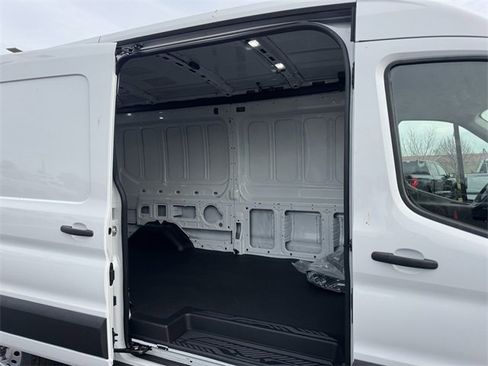New 2026 Ford Transit 250 148 Medium Roof Extended AWD image 9