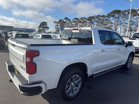 Used 2022 Chevrolet Silverado 1500 High Country w/ Z71 Off-Road Package image 7