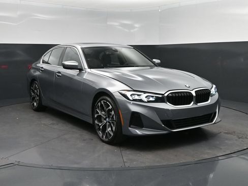 Certified 2026 BMW 330i Sedan RWD image 9