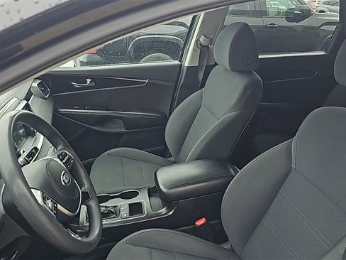 Used 2019 Kia Sorento L image 25