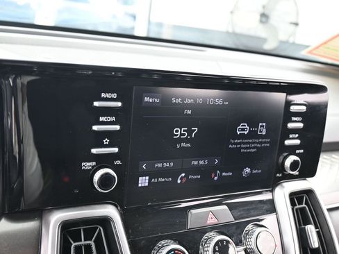 Used 2022 Kia Sorento LX image 16