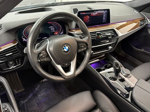 Used 2020 BMW 530i xDrive w/ Premium Package AWD/4WD image 4