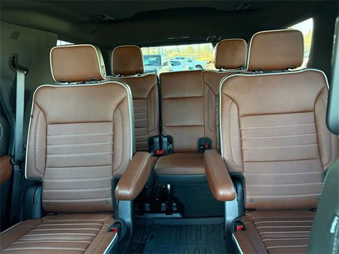 Used 2023 GMC Yukon Denali Ultimate image 23