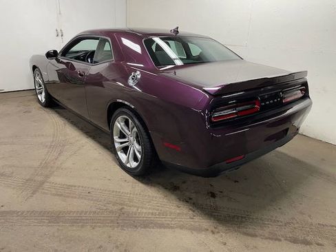 Used 2022 Dodge Challenger R/T image 7