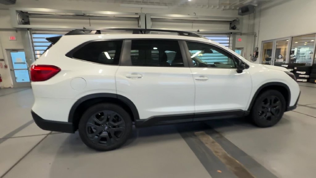 Certified 2023 Subaru Ascent Onyx Edition Limited AWD/4WD image 11