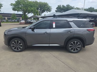 New 2026 Nissan Pathfinder Platinum