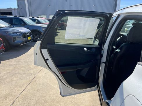New 2026 Ford Escape ST-Line w/ Tech Pack #1 FWD image 15