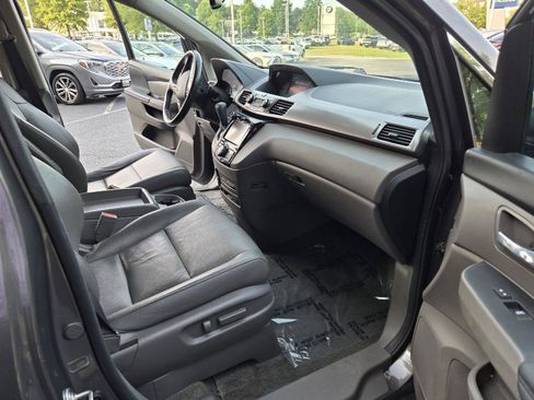 Used 2017 Honda Odyssey EX-L image 16