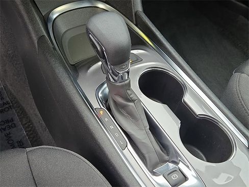 Used 2025 Chevrolet Malibu LT image 14