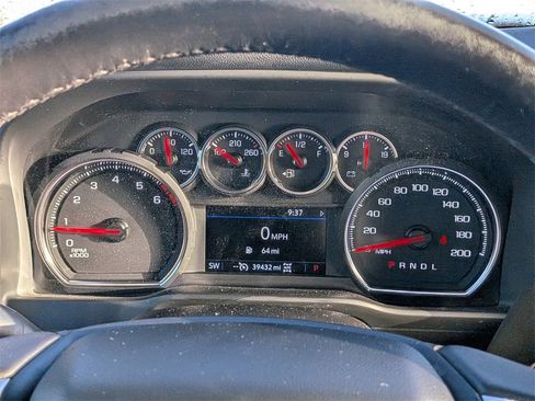 Used 2021 Chevrolet Silverado 1500 LT Trail Boss w/ Bed Protection Package image 30