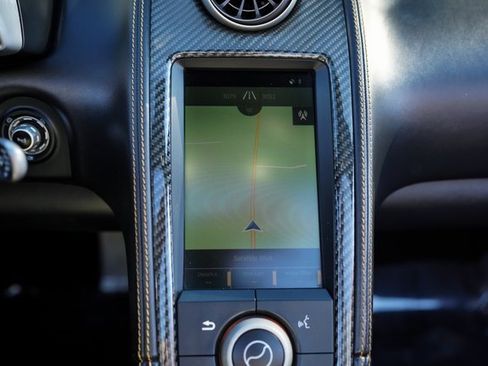 Used 2016 McLaren 650S Spider image 30