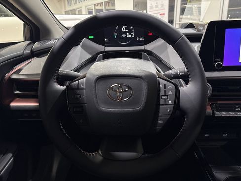 New 2026 Toyota Prius SE image 14