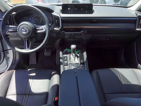 Used 2025 MAZDA CX-50 AWD 2.5 Hybrid w/ Premium Pkg image 12