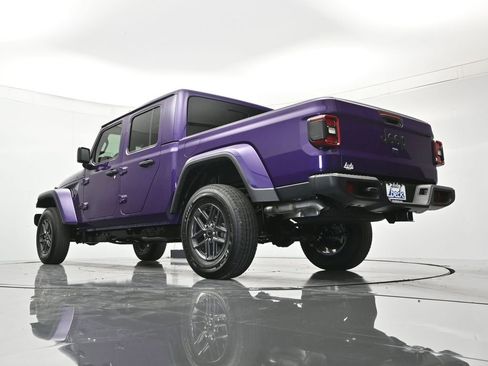 New 2026 Jeep Gladiator Sport AWD/4WD image 42