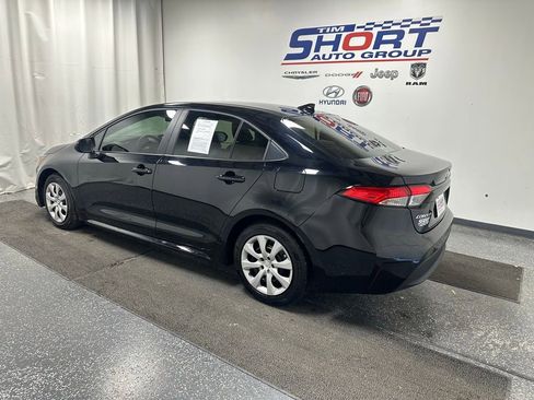 Used 2025 Toyota Corolla LE image 4