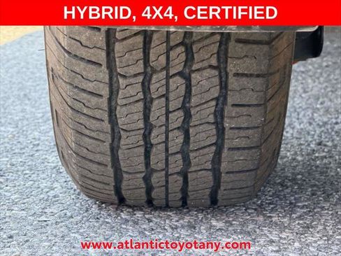 Certified 2025 Toyota 4Runner TRD Off-Road AWD/4WD image 36