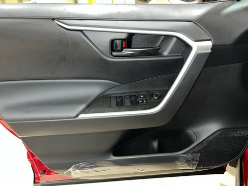 New 2025 Toyota RAV4 LE image 10