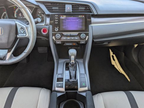 Used 2019 Honda Civic EX image 7