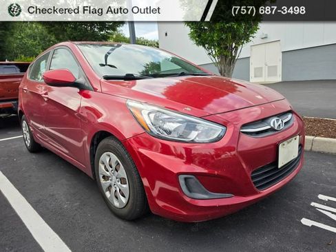 Used 2017 Hyundai Accent SE FWD image 3
