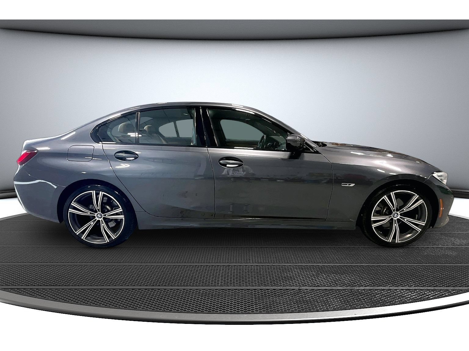 Used 2022 BMW 330e w/ Driving Assistance Package RWD image 14