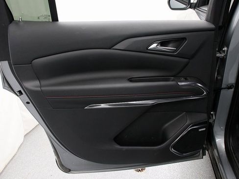 Certified 2024 Chevrolet Traverse RS w/ LPO, Floor Liner Package image 29