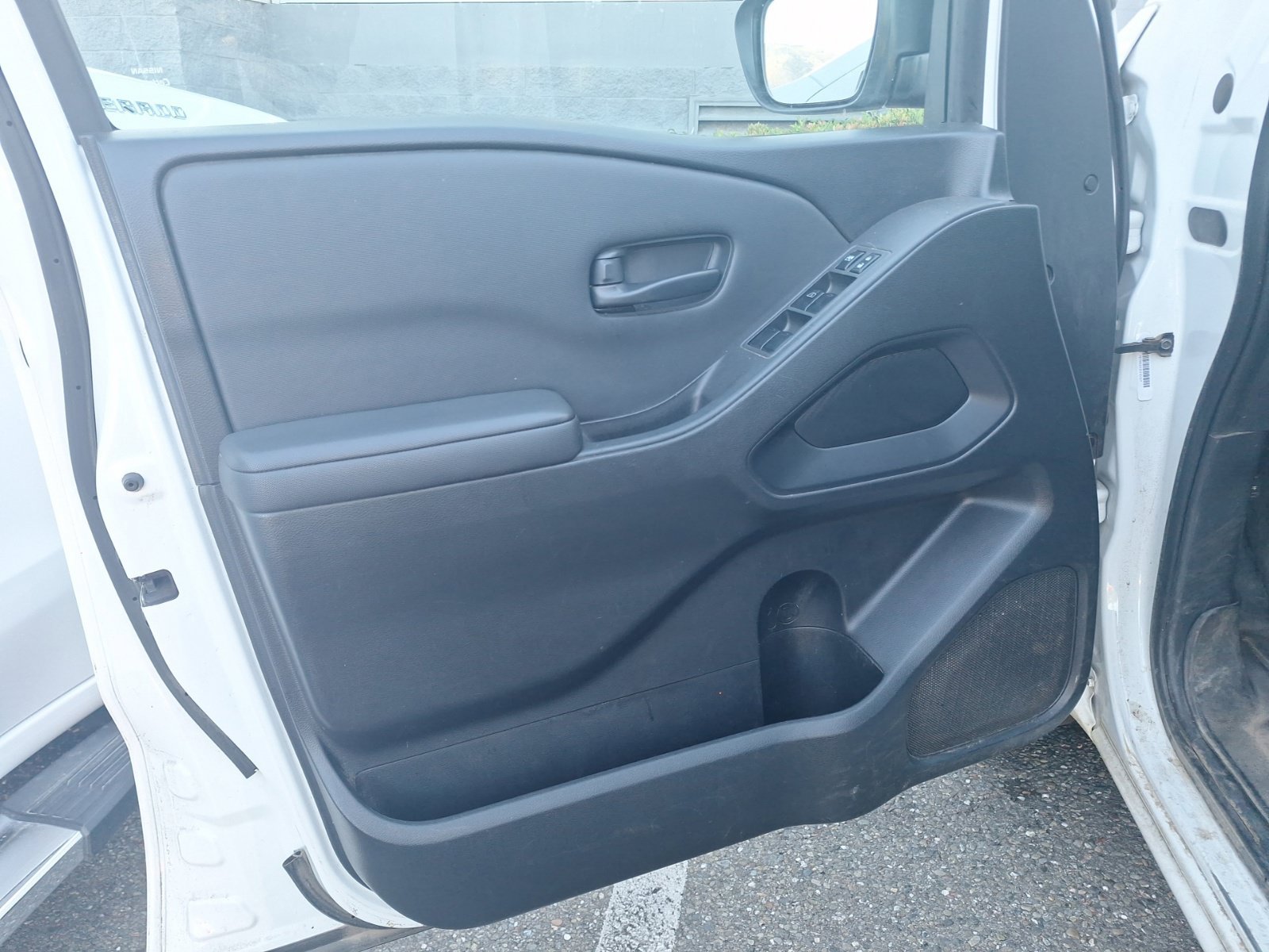Used 2024 Nissan Frontier S w/ Technology Package AWD/4WD image 13