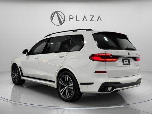 New 2026 BMW X7 xDrive40i w/ M Sport Package image 3