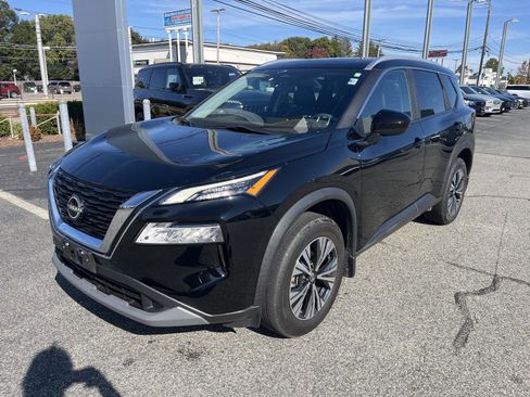 Used 2023 Nissan Rogue SV w/ SV Premium B Package image 7