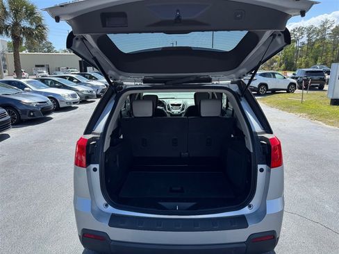 Used 2010 GMC Terrain SLT image 22