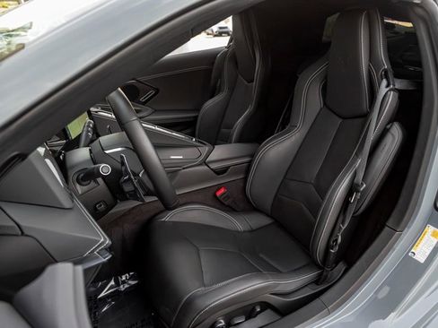 Used 2024 Chevrolet Corvette Stingray Preferred Cpe w/ Z51 Performance Package image 12