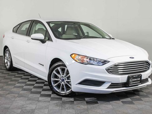 Used 2017 Ford Fusion S image 1