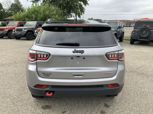 Used 2019 Jeep Compass Trailhawk AWD/4WD image 7