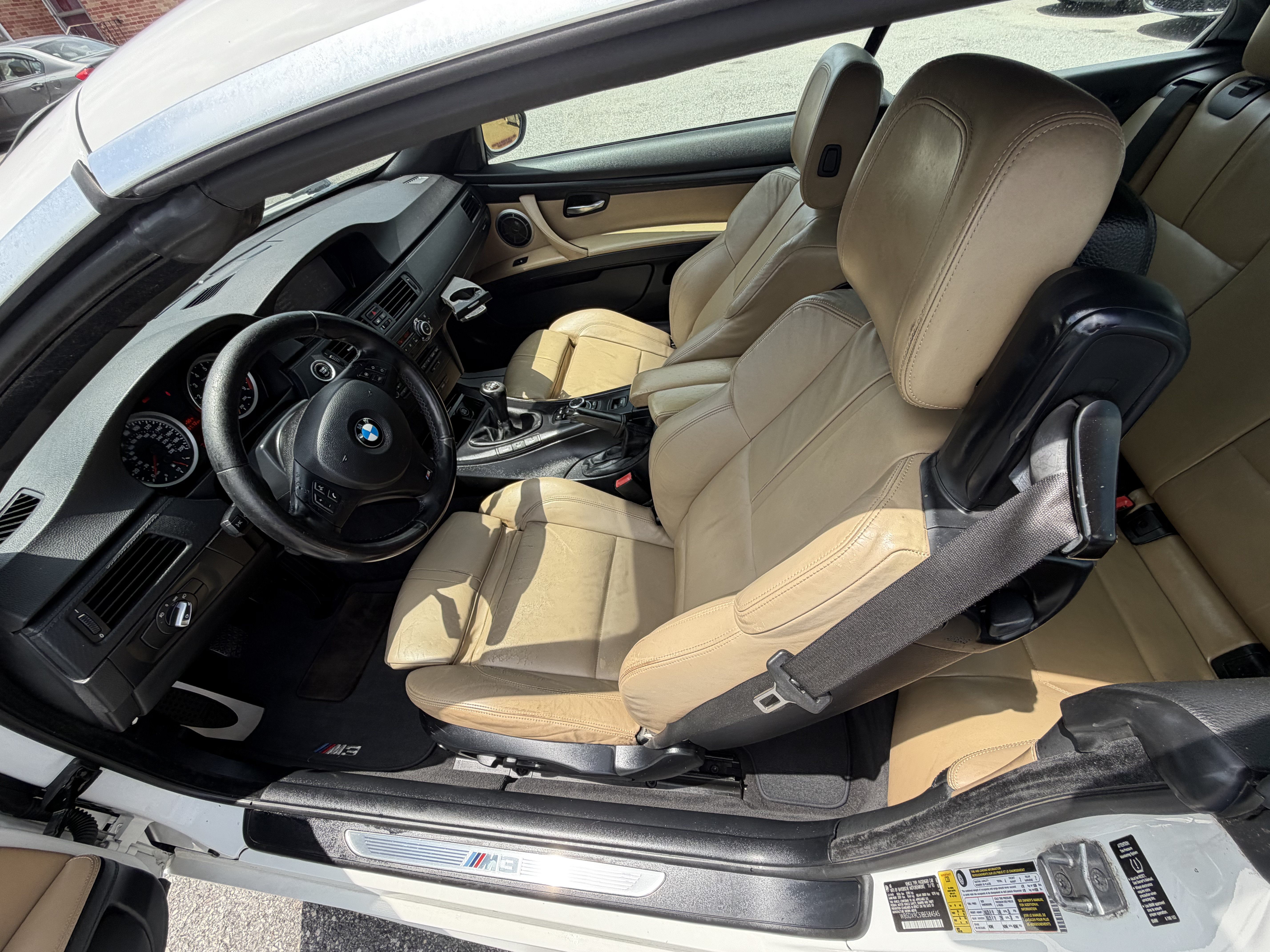 Used 2011 BMW M3 Convertible RWD image 17
