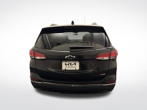 Used 2023 Chevrolet Equinox RS w/ LPO, Floor Liner Package FWD image 6