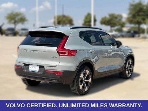 Certified 2026 Volvo XC40 B5 Plus AWD/4WD image 8