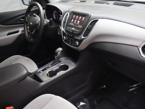 Used 2023 Chevrolet Equinox LS FWD image 10