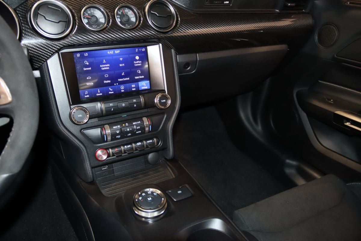 Used 2020 Ford Mustang Shelby GT500 w/ Technology Package RWD image 64