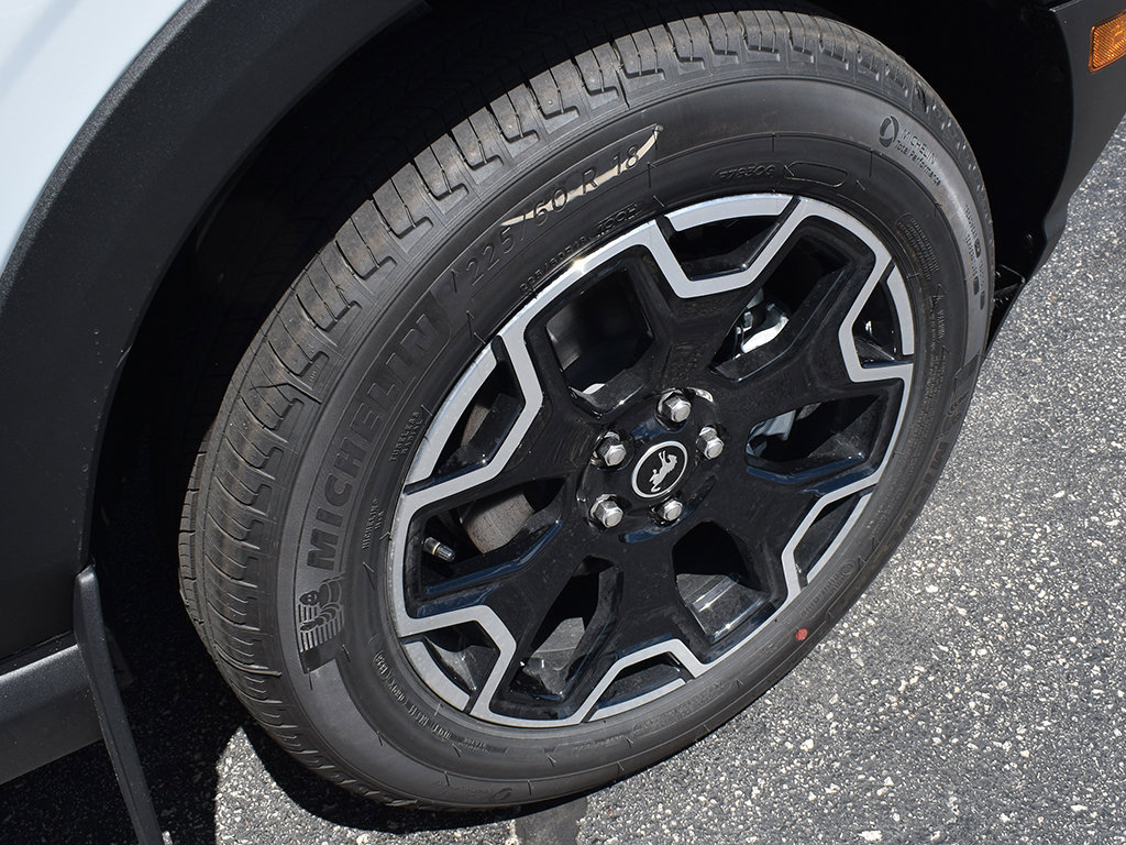 New 2026 Ford Bronco Sport Outer Banks w/ Outer Banks Tech Package+ AWD/4WD image 8