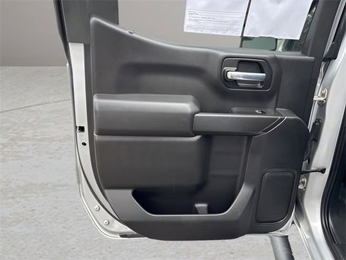 Used 2020 Chevrolet Silverado 1500 Custom Trail Boss w/ Custom Convenience Package image 15