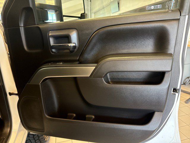 Used 2016 Chevrolet Silverado 2500 LT w/ LT Convenience Package AWD/4WD image 30