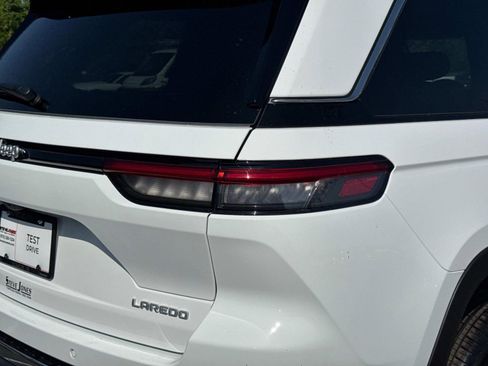 New 2026 Jeep Grand Cherokee Laredo X AWD/4WD image 12