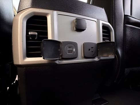 Used 2021 Ford F250 Lariat w/ Lariat Value Package AWD/4WD image 27