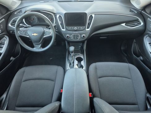 Used 2024 Chevrolet Malibu LT image 14