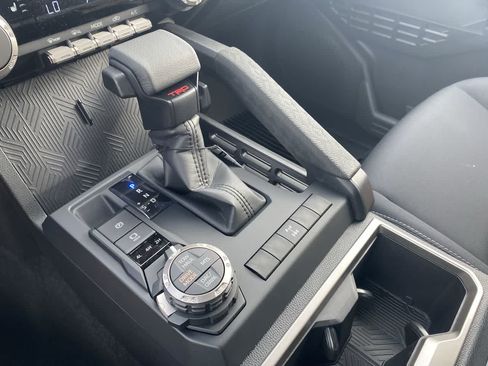 New 2026 Toyota Tacoma TRD Off-Road AWD/4WD image 19