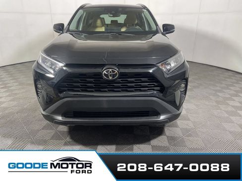 Used 2021 Toyota RAV4 XLE Premium AWD/4WD image 3
