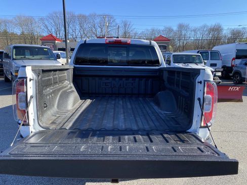 Used 2022 GMC Canyon AT4 w/ Trailering Package image 6