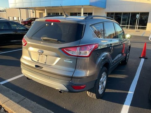 Used 2014 Ford Escape SE w/ Equipment Group 201A image 6